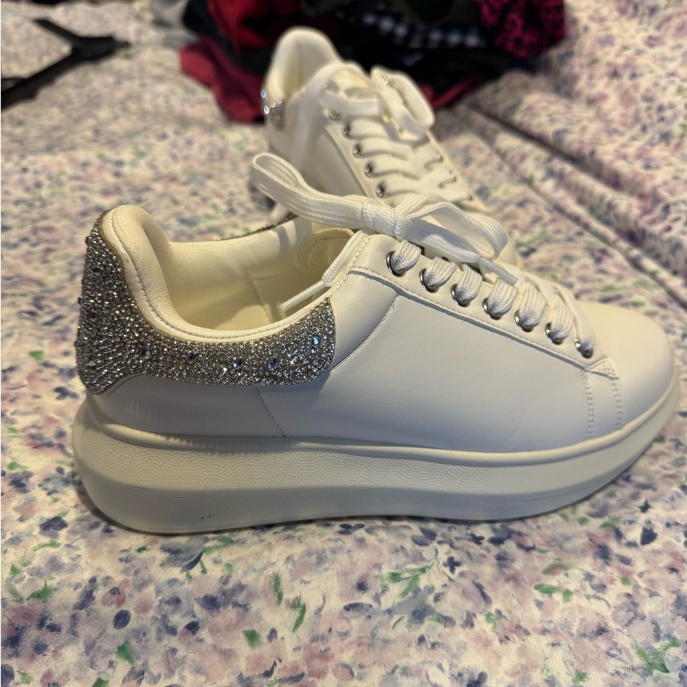 Steve Madden White and Silver Glitter Sneakers